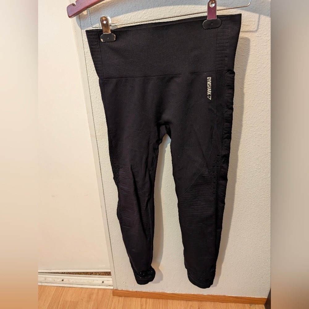 Gymshark Mesh Black Cutout Ankle Leggings Women's Medium